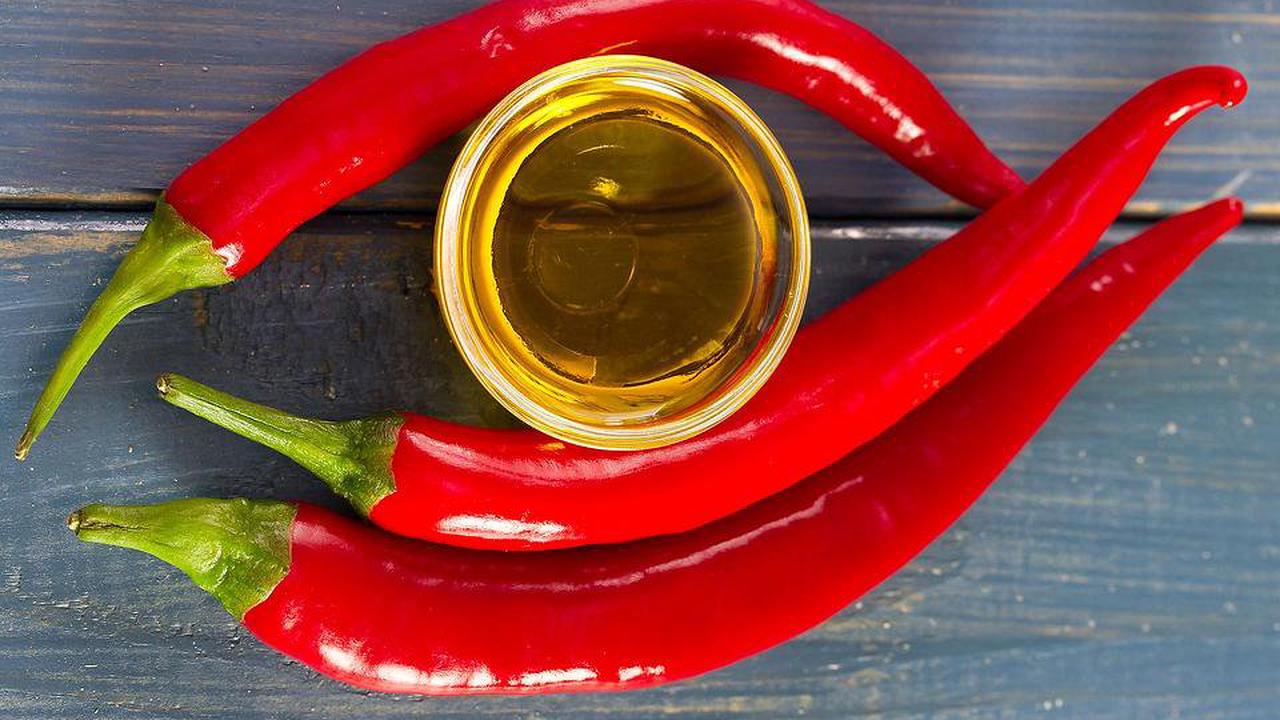 Large Red Thick Cayenne Pepper - Image 8