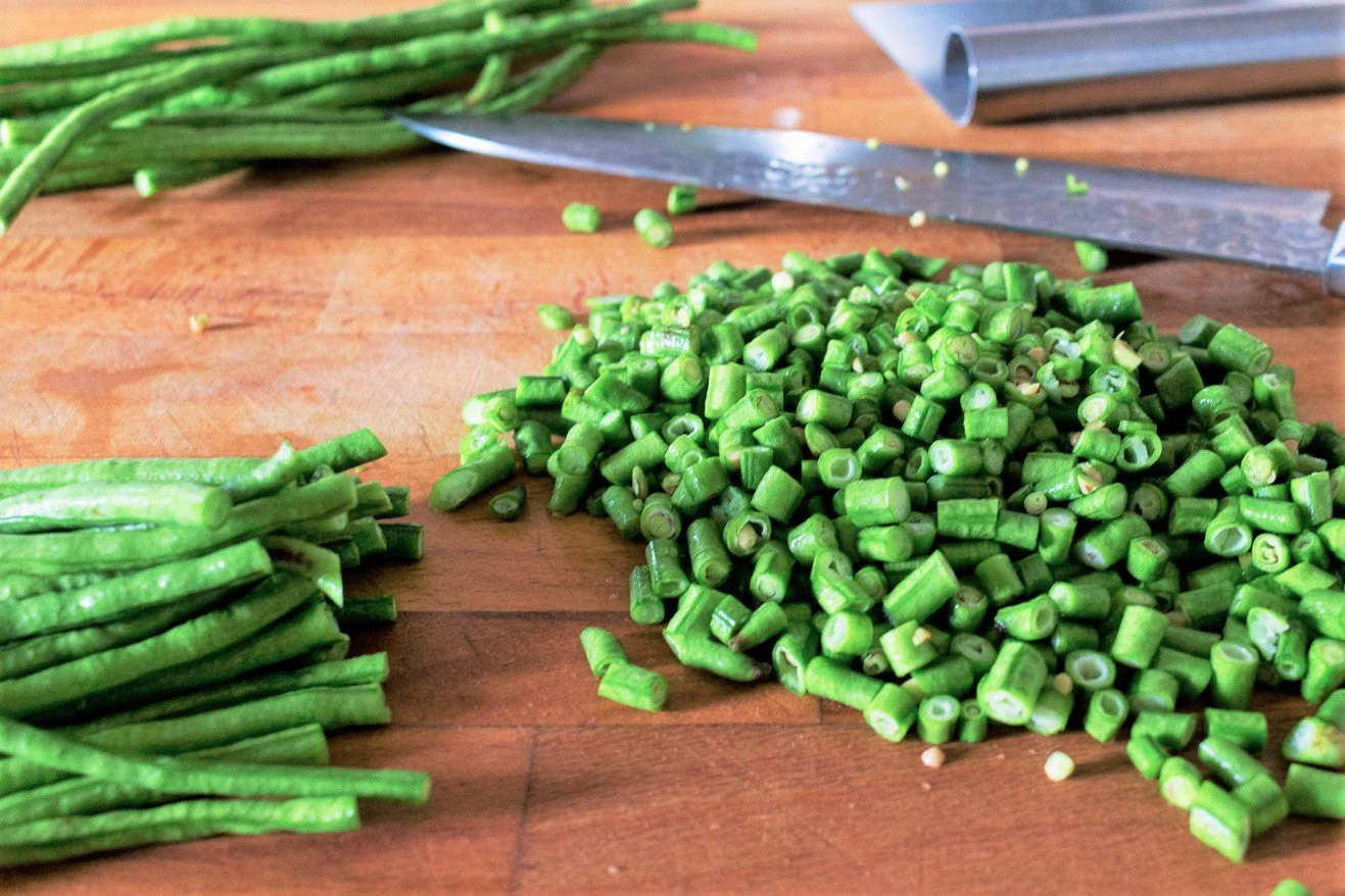You Fong Wong Black Seeded Yard Long Bean - Image 4